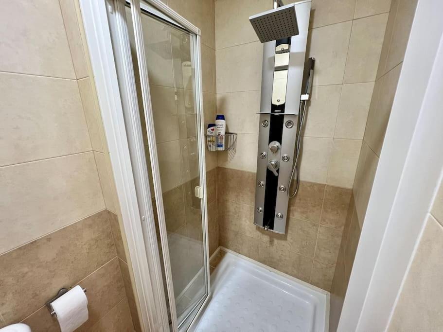 Apartamento Espacioso Y Familiar Terrassa Extérieur photo