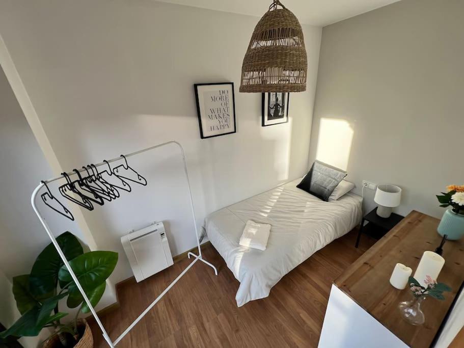 Apartamento Espacioso Y Familiar Terrassa Extérieur photo